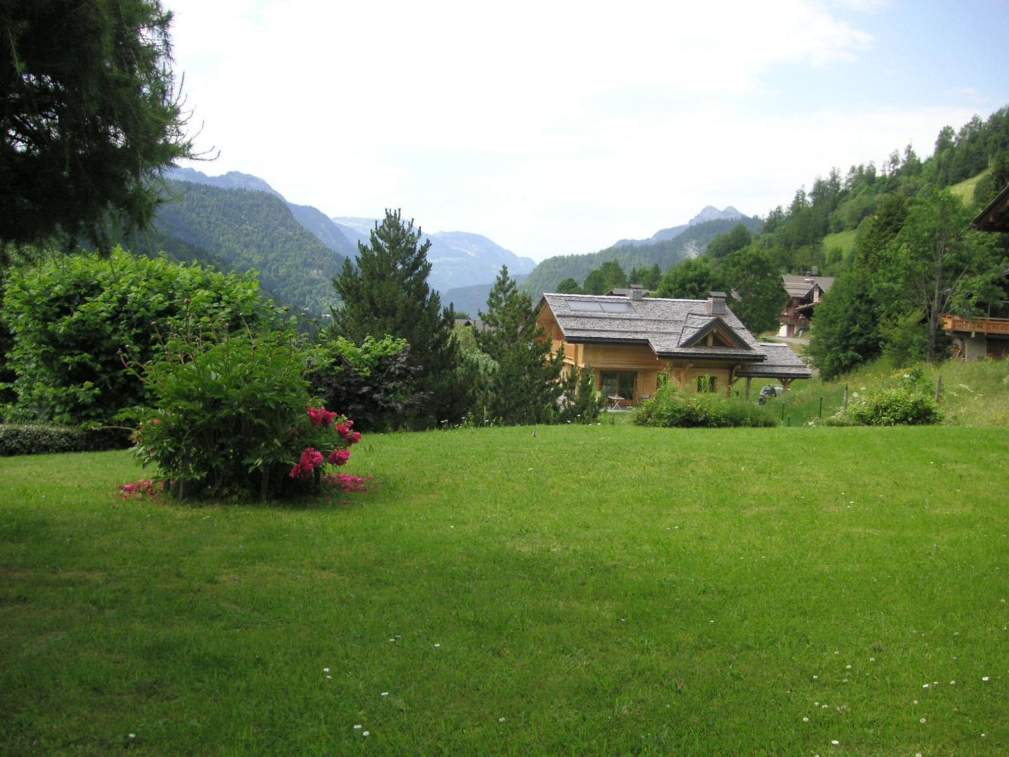 Rez De Chalet Calme Avec Terrasse - 2 Chambres, Proche Pistes A La Clusaz - Fr-1-437-10 Buitenkant foto